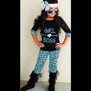 2-Piece Brand New set, GIRL BOSS.